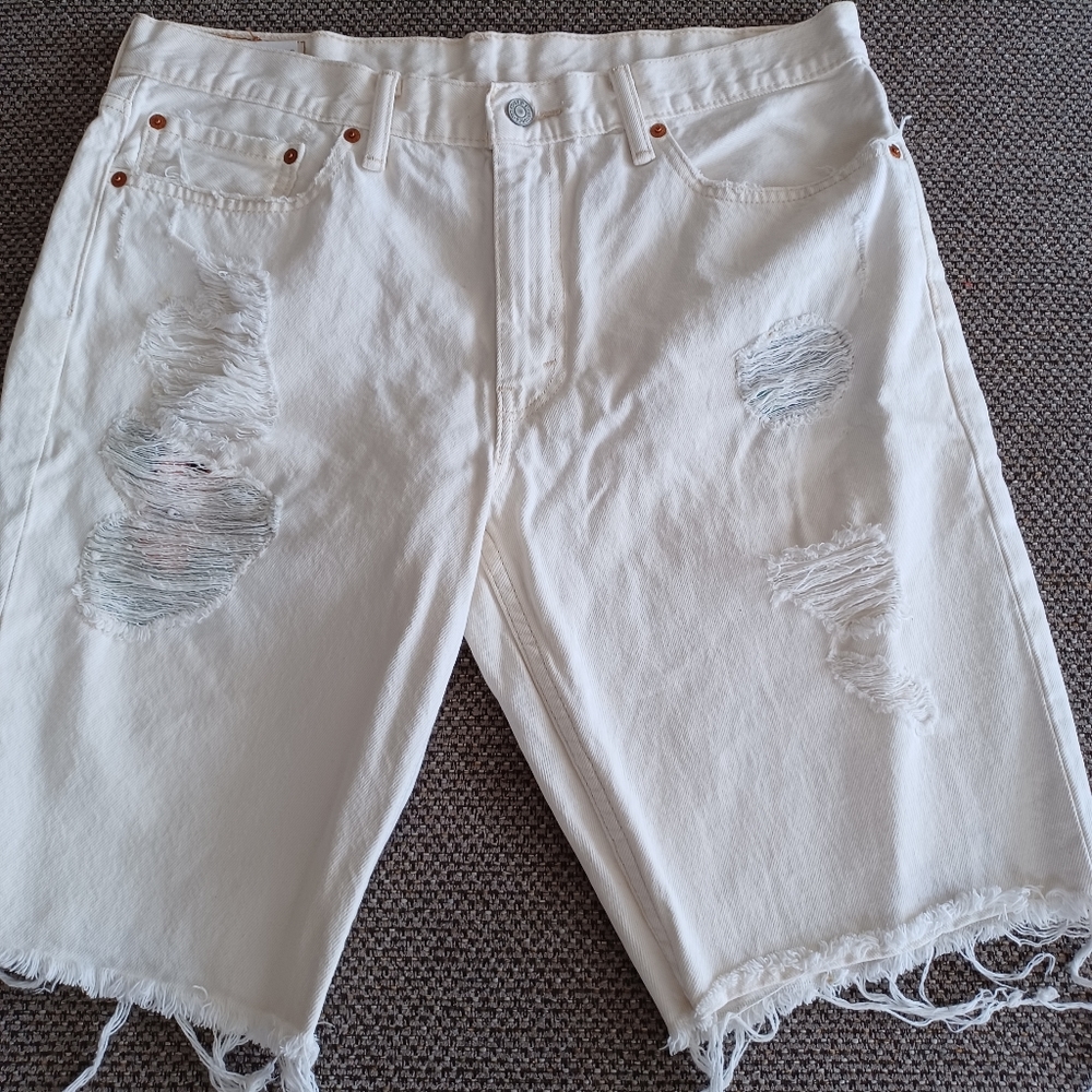 LEVIS - Picture 2 of 6